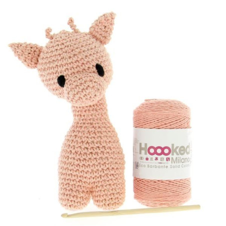 Kit Amigurumi Jirafa Ziggy tonos melocotón - Hoooked