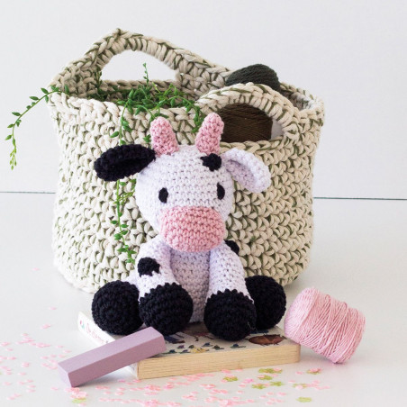 Kit de Amigurumi - Vaca Kirby - Hoooked
