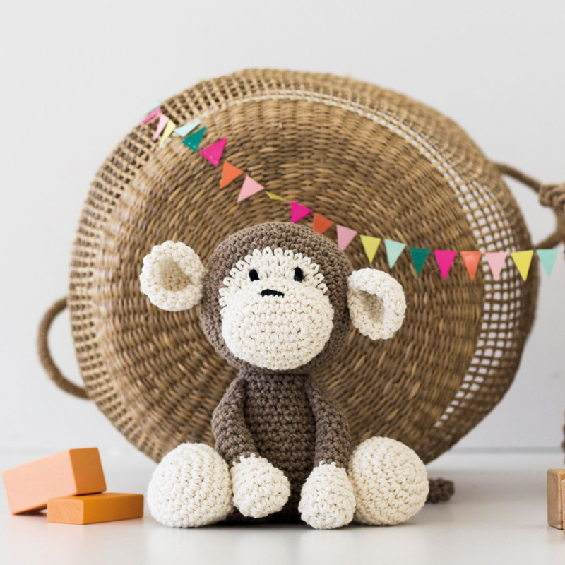 Kit de Amigurumi - Mono Mace - Hoooked