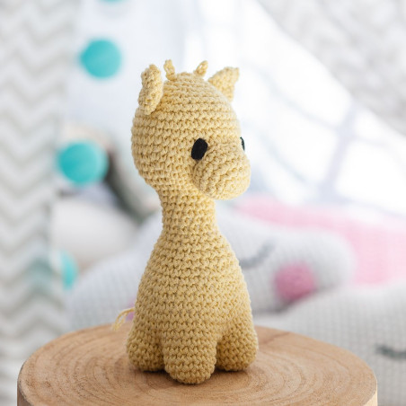 Kit Amigurumi Jirafa Ziggy tonos amarillos - Hoooked